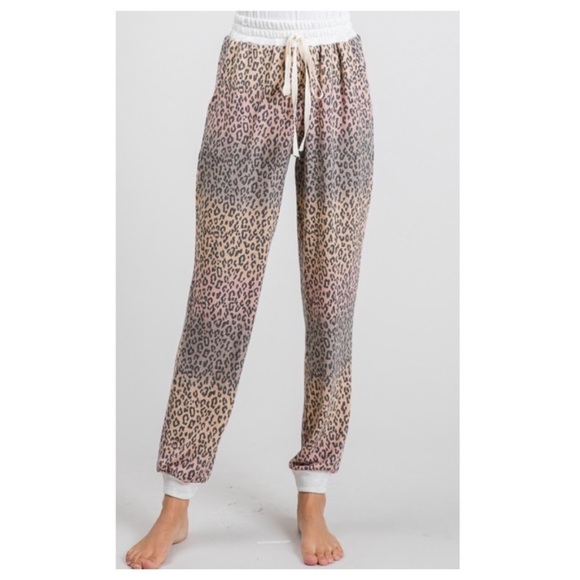 🤎LAST1️⃣🤎Adorable Trendy Leopard Ombré Comfy Jogger Style Pants - Picture 2 of 8